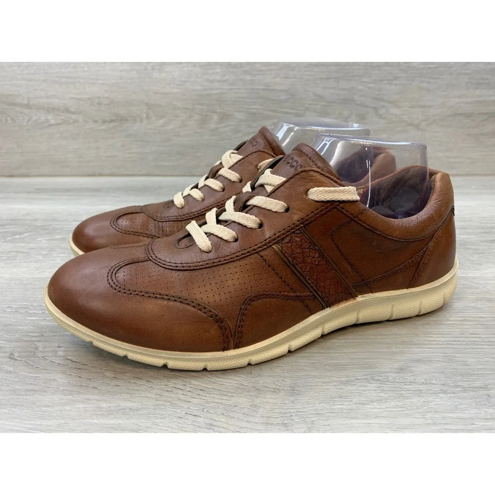 ECCO Women's Brown Leather Lace Up Sneakers Low Top Casual Comfort Shoes